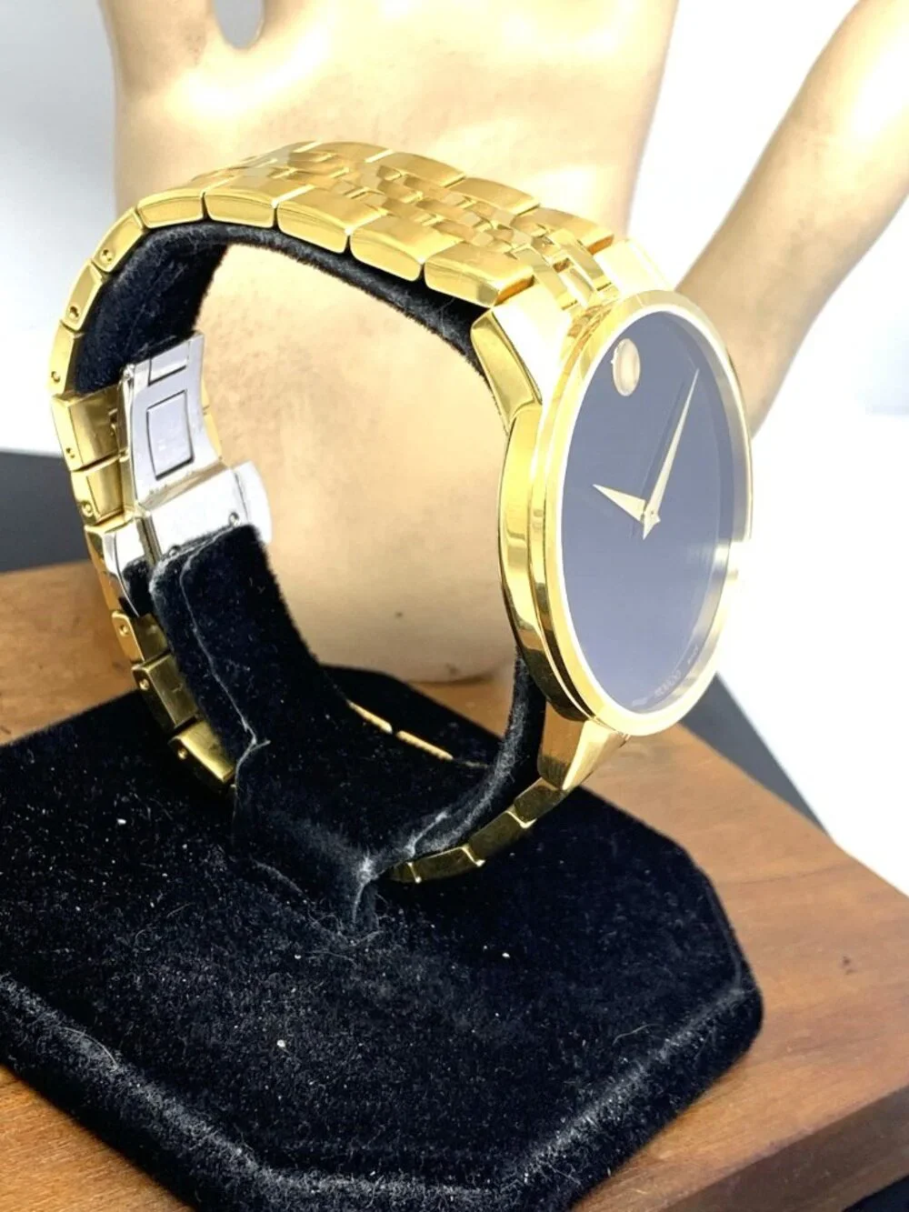 Movado Men's Watch 0607203 Museum Black Dial Swiss Quartz Gold Steel 40mm
